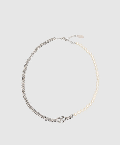 Silver chain necklace with emblem