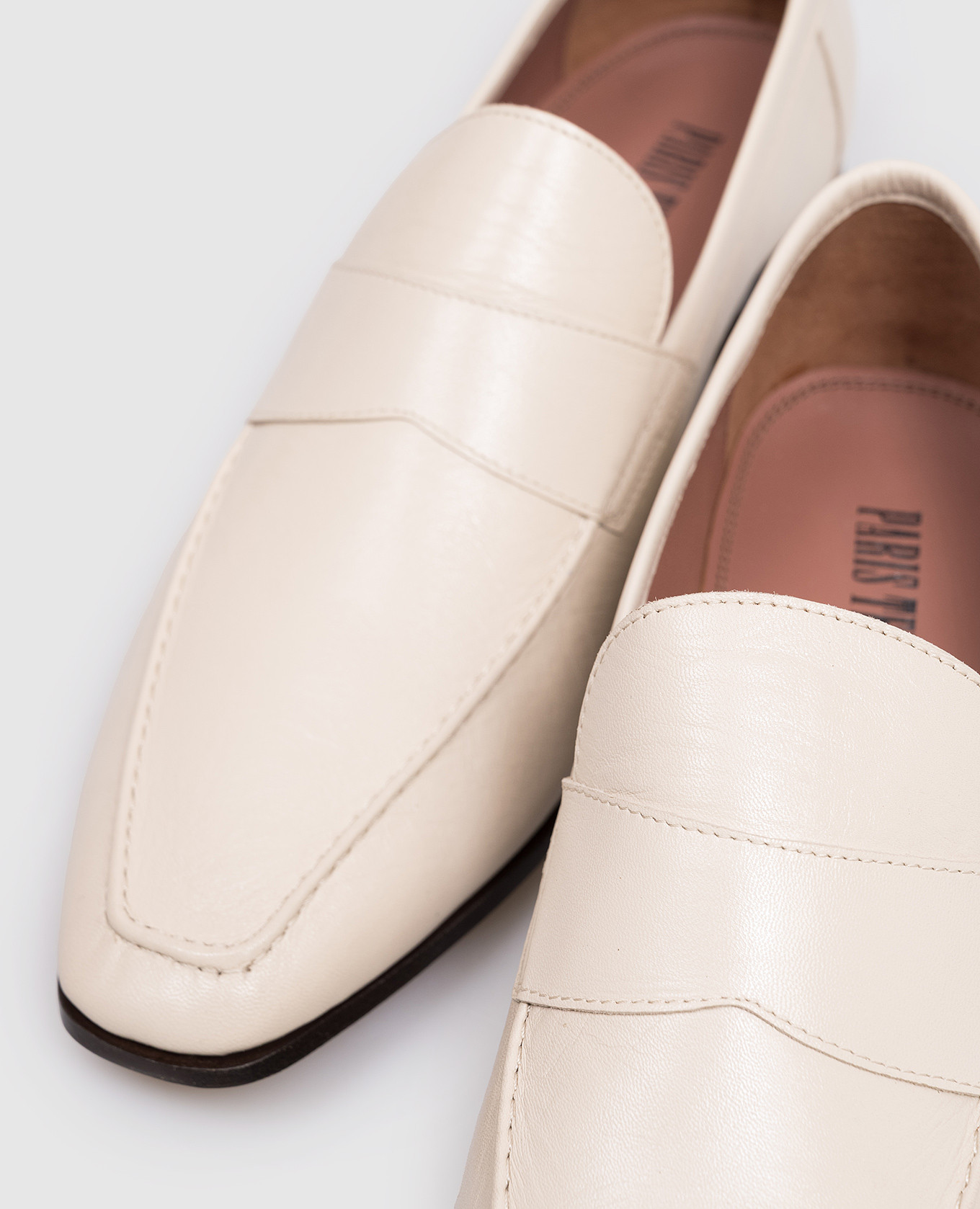 

Alain beige leather loafers Paris Texas