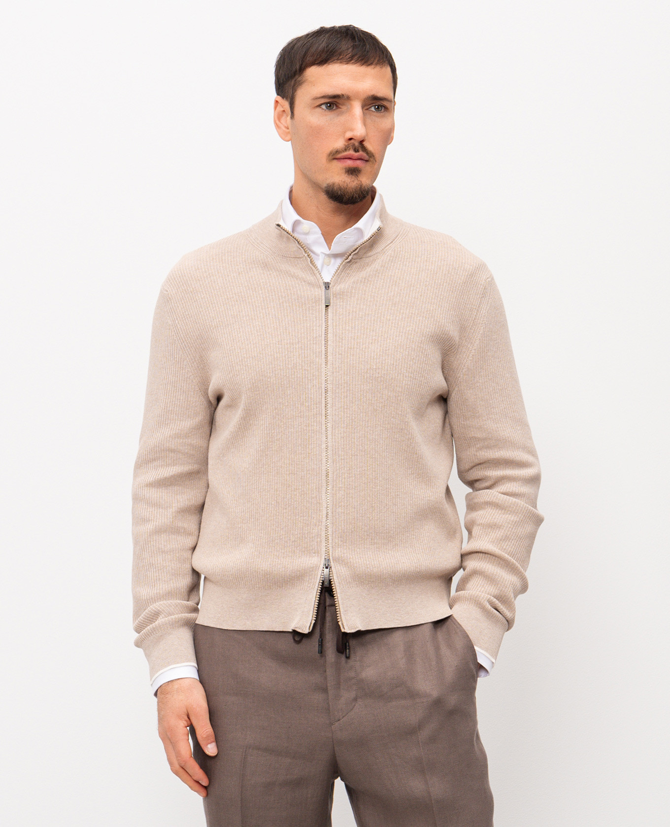 

Beige cardigan Peserico