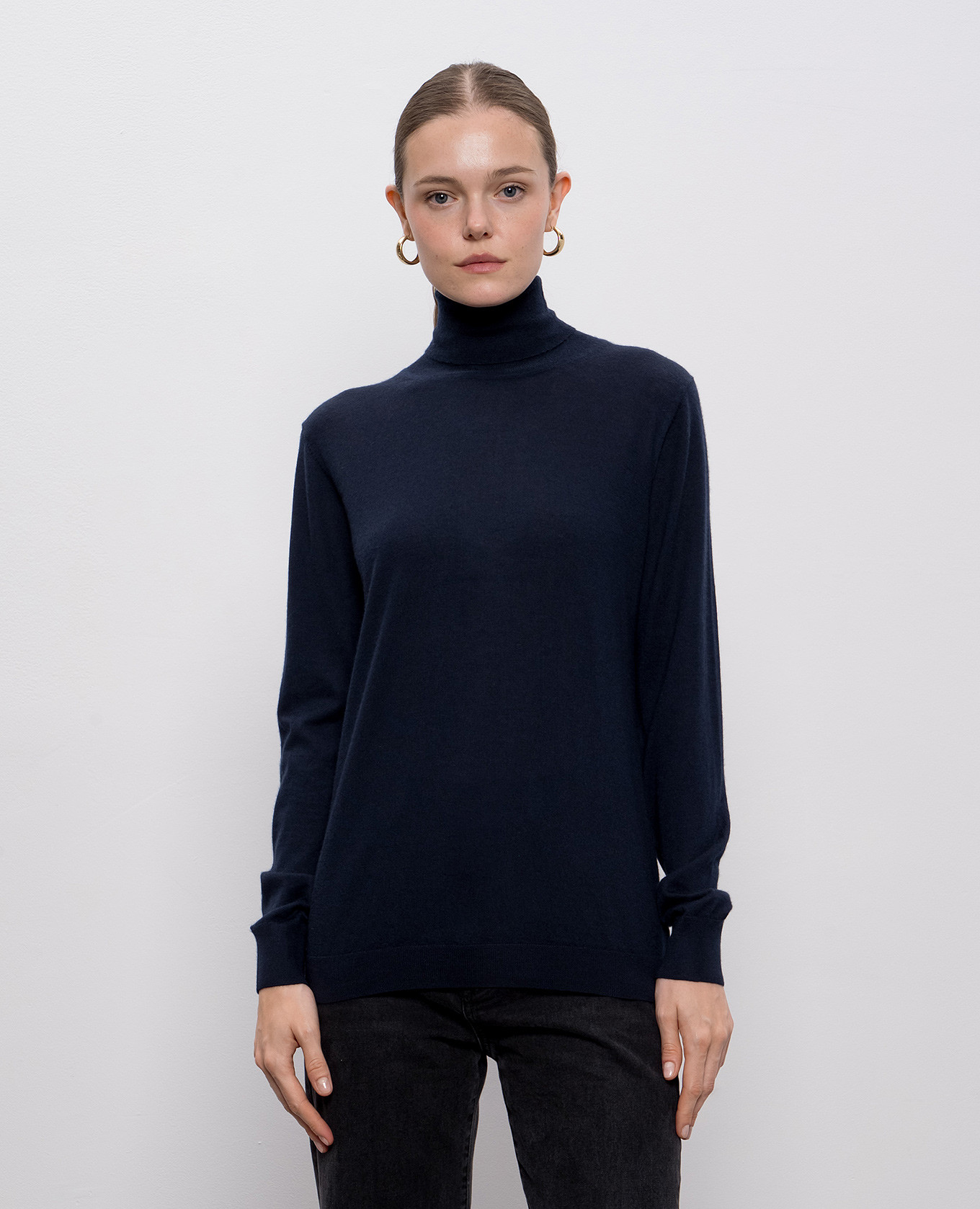 Blue cashmere turtleneck Allude 3