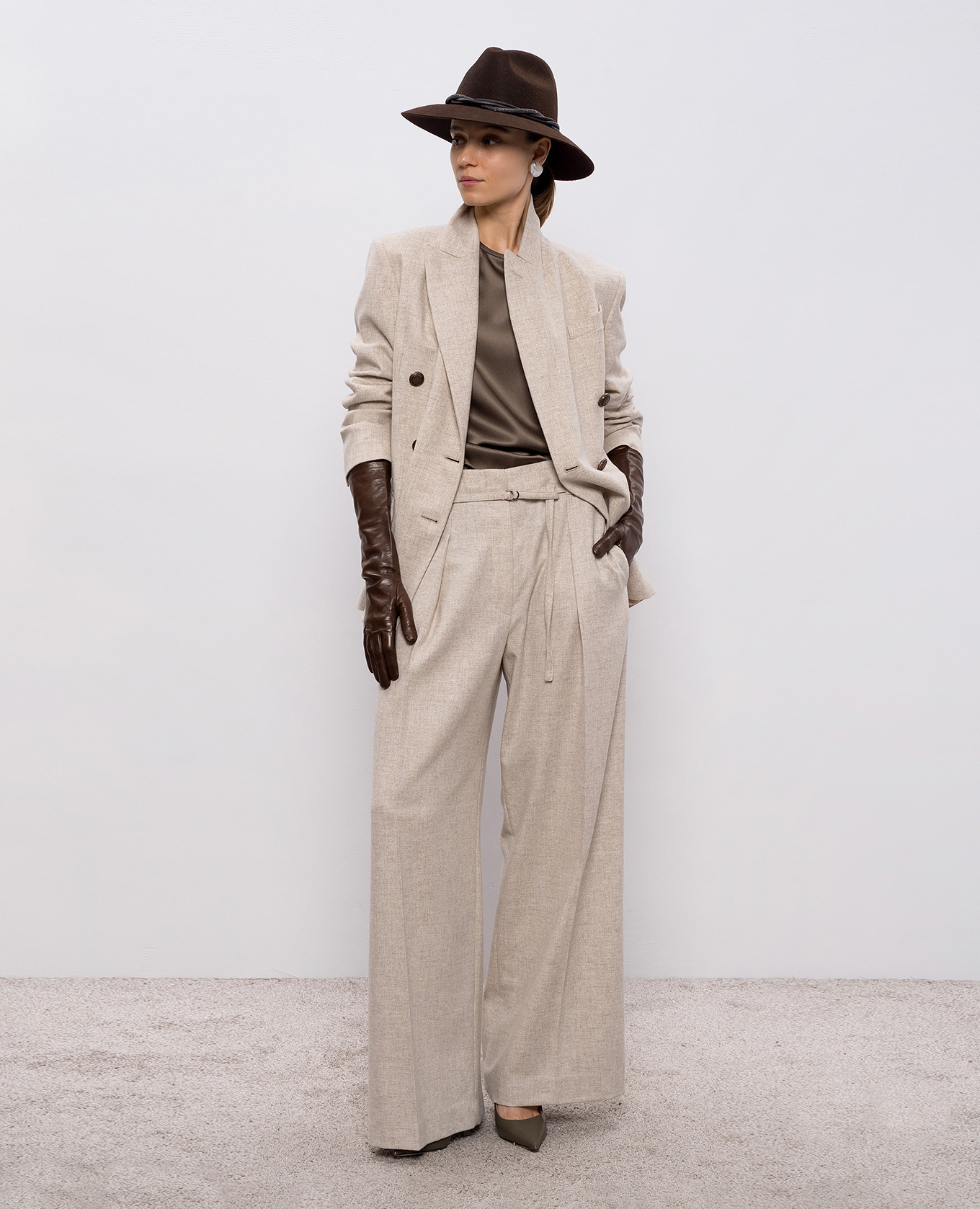 Brown silk top with chain Brunello Cucinelli 2
