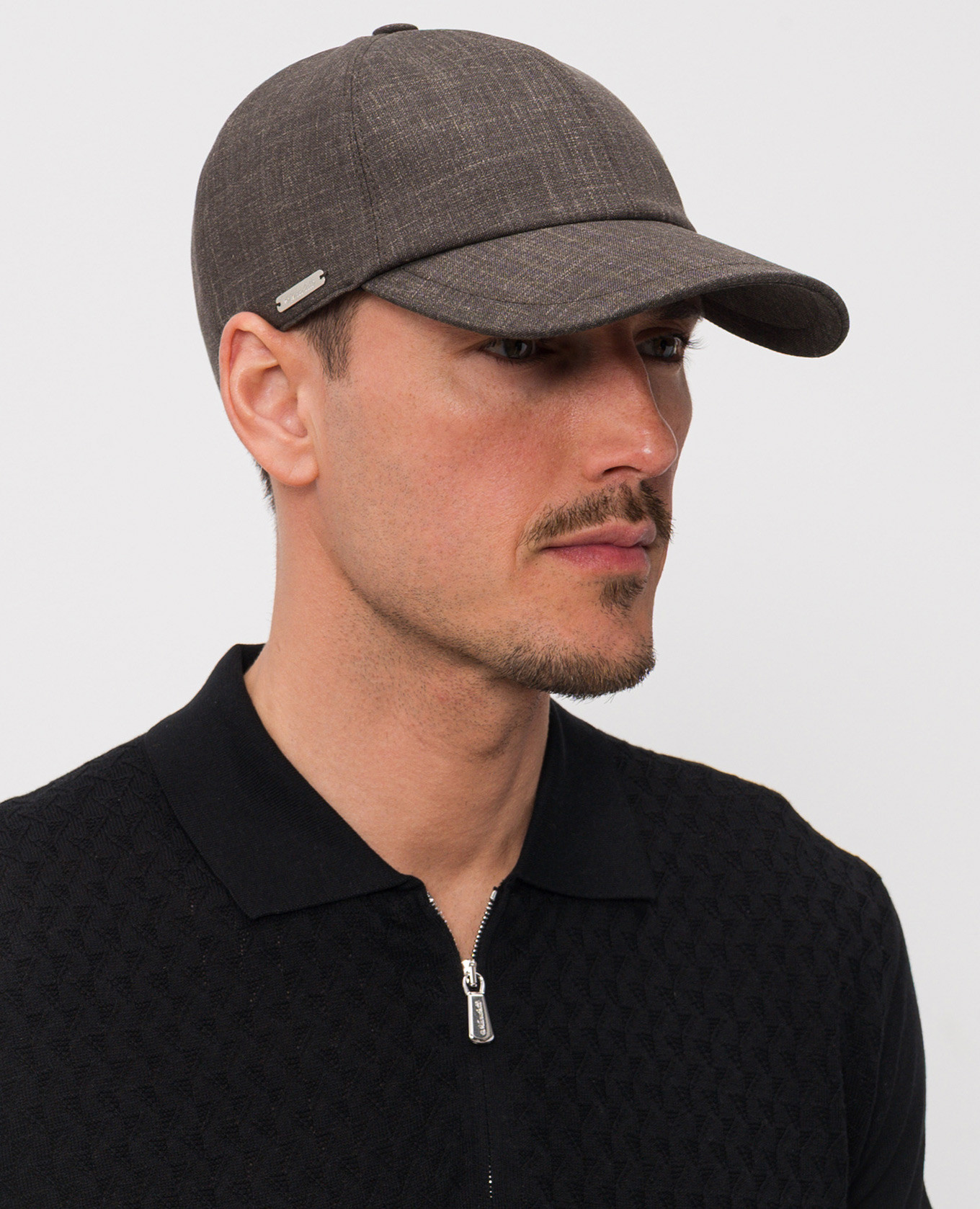 

Brown wool, silk and linen cap Enrico Mandelli