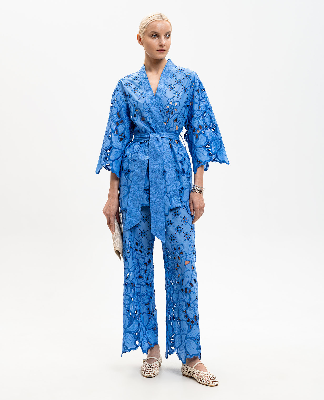 

Blue openwork pants with embroidery Ermanno Scervino Life