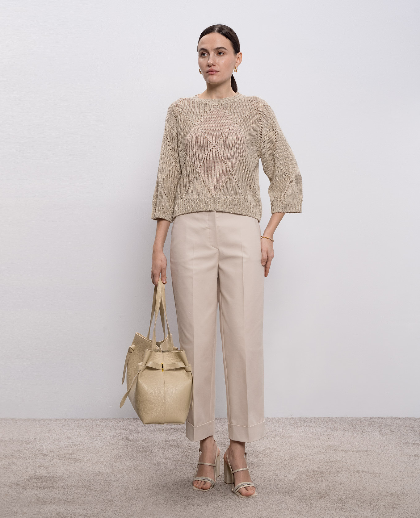 Beige pants with a monil chain Peserico 2