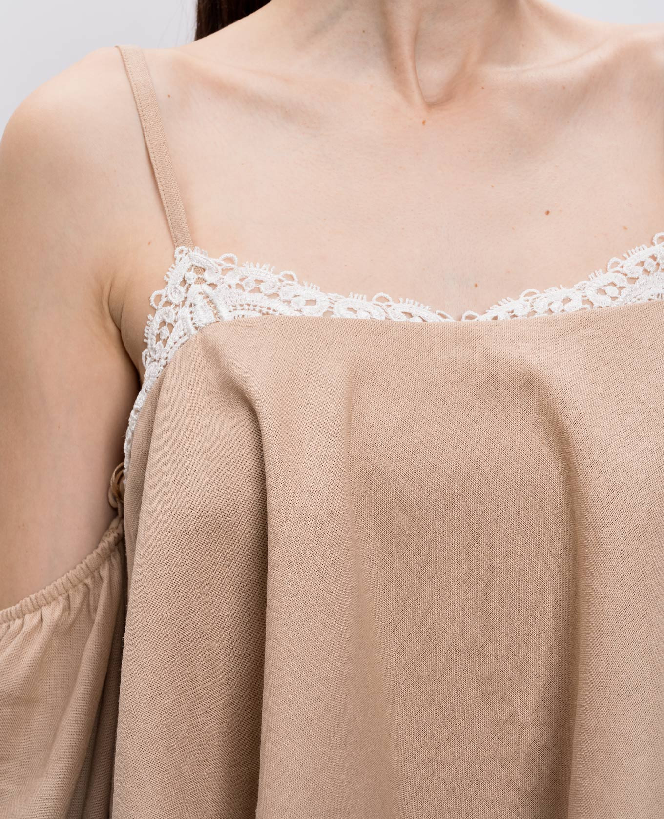 

Beige linen jumpsuit with removable sleeves Twinset