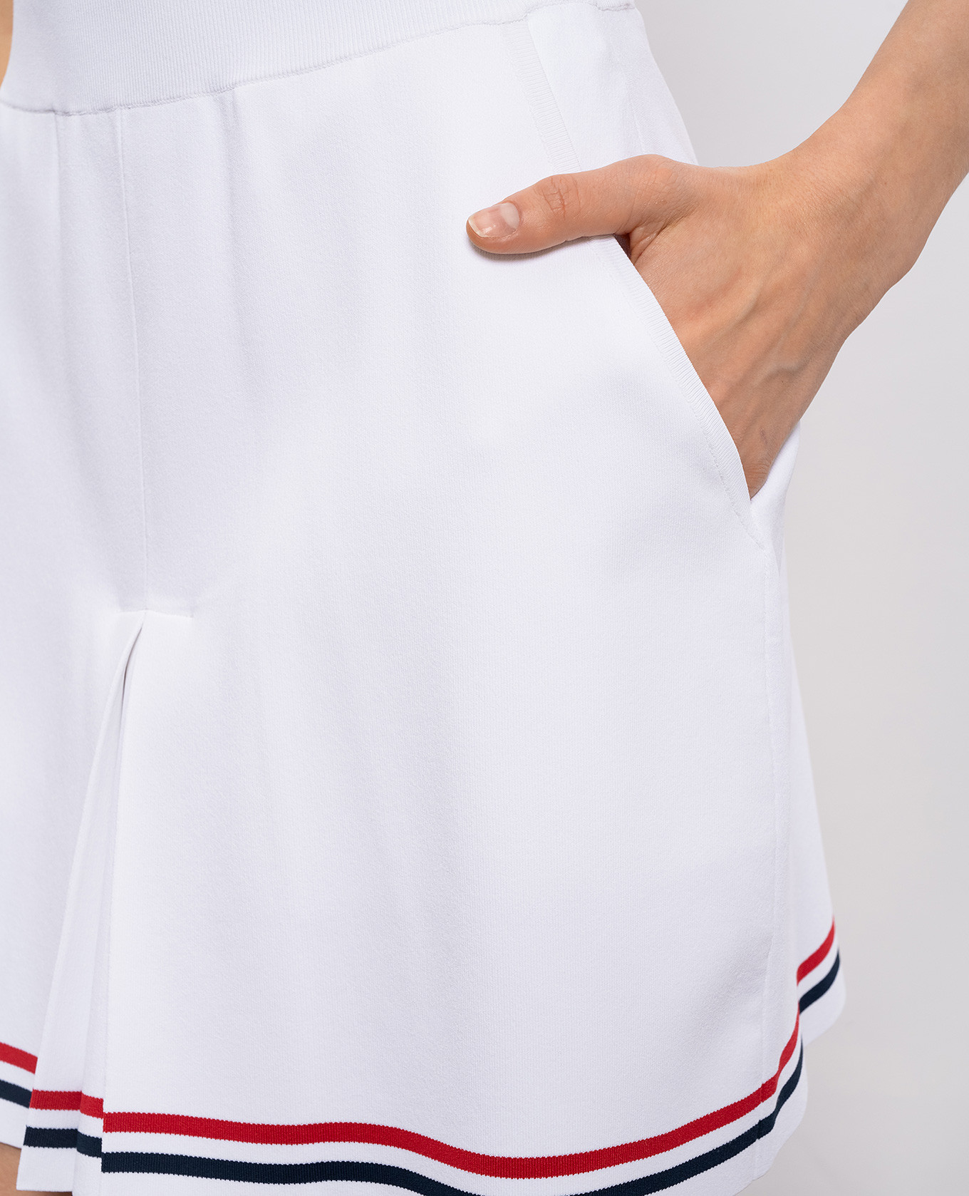 White mini skirt Thom Browne 4