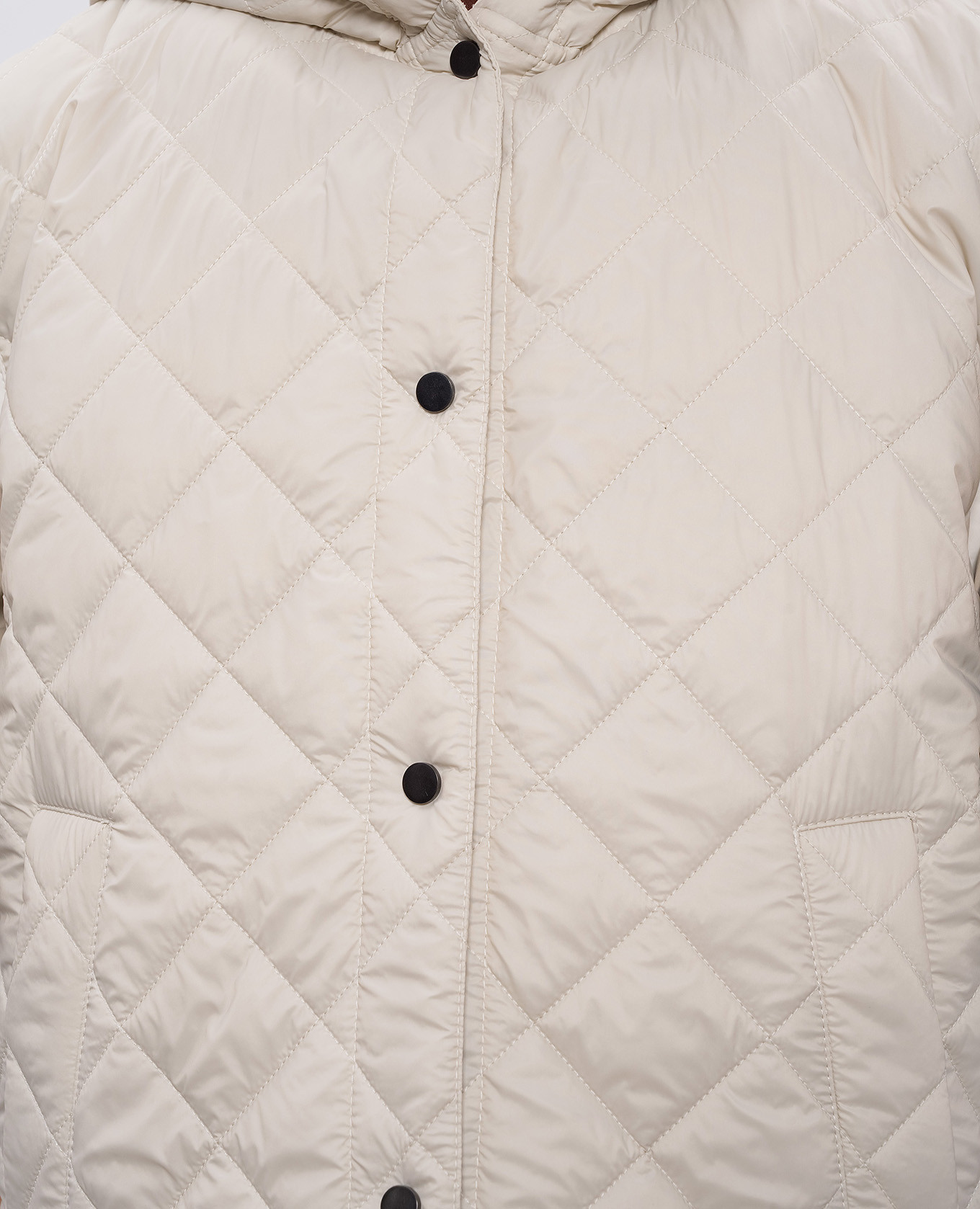 Beige vest with monil chain Brunello Cucinelli 5