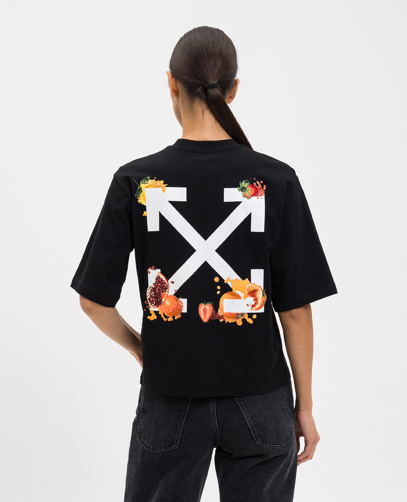 Black Fruits Arrow T-shirt Off-White 4