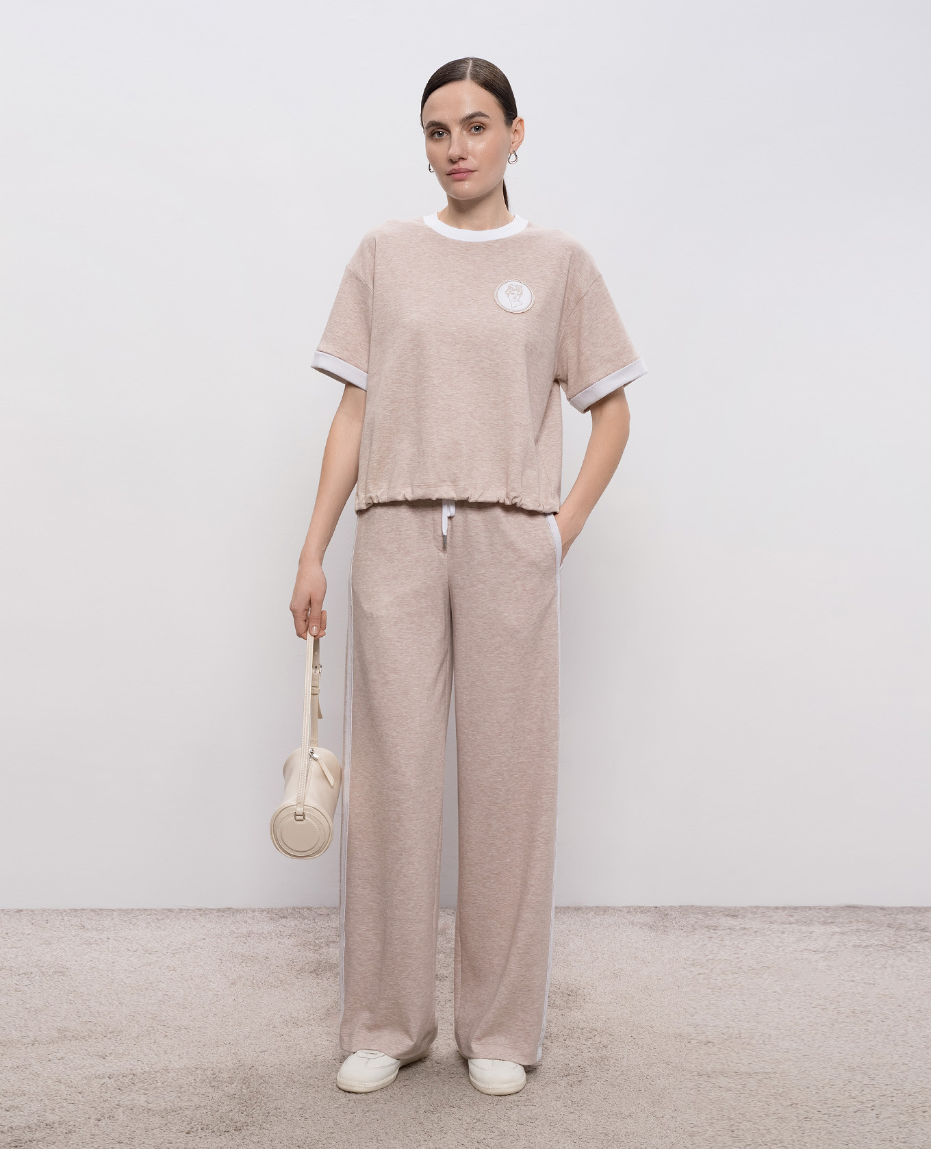 

Beige striped sweatpants Peserico