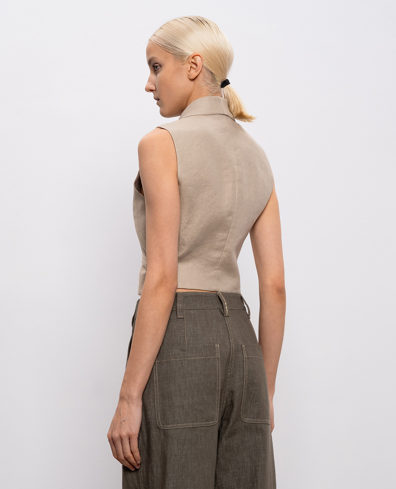 

Beige linen vest Brunello Cucinelli