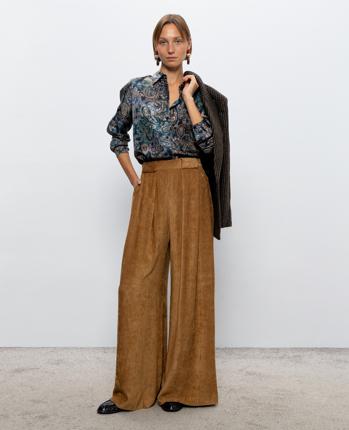 Blue Meudon silk blouse Momoni 2