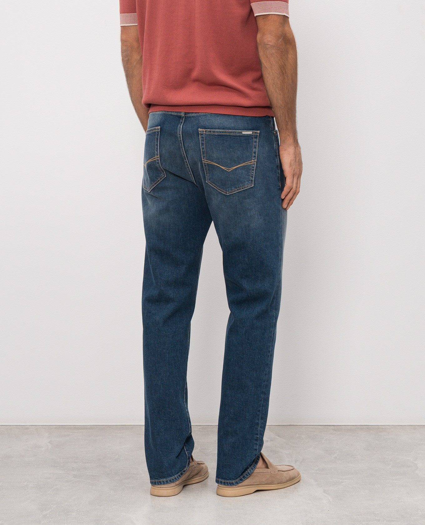 

Blue jeans with a worn effect Peserico