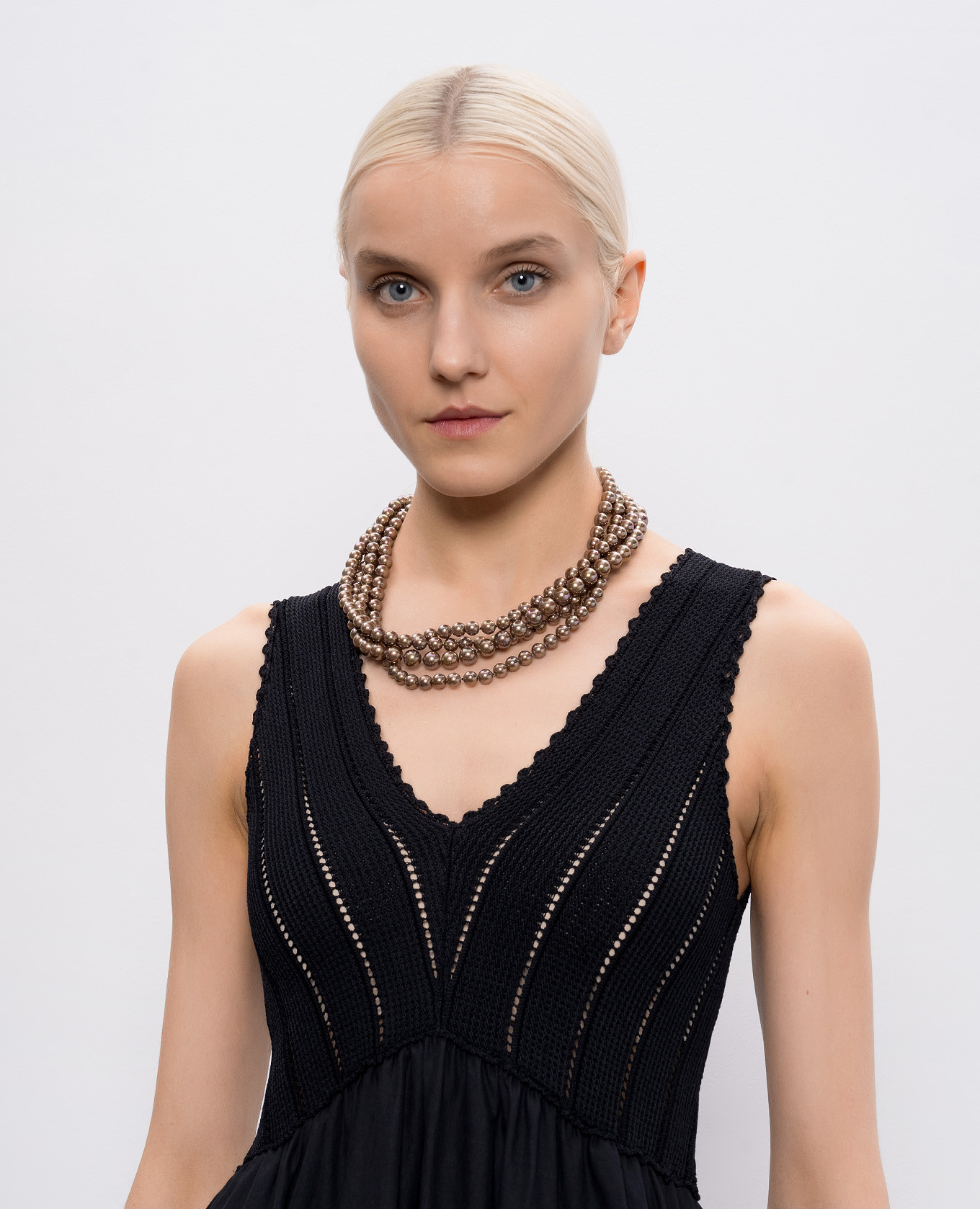 Brown layered necklace with pearl beads Madreperla 2