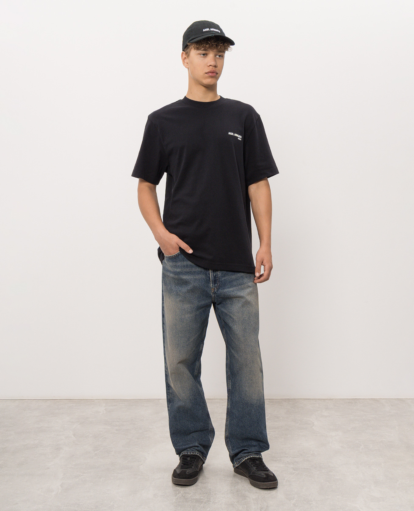 Black Legacy T-shirt Axel Arigato 2