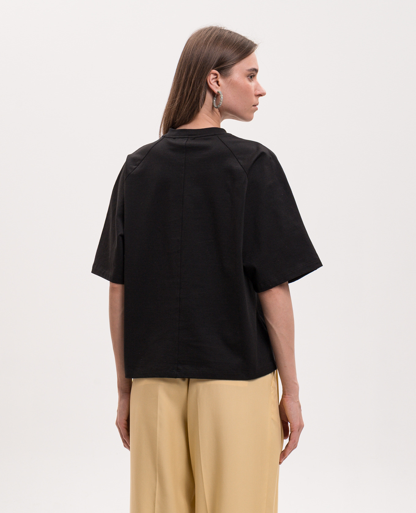 

Black T-shirt with embroidered monogram logo Solotre