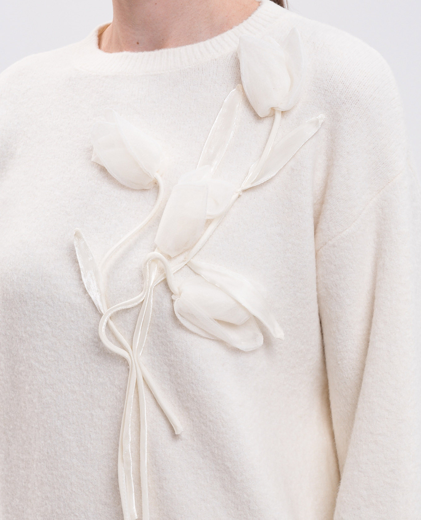 Ivory sweater with applique Twinset 5