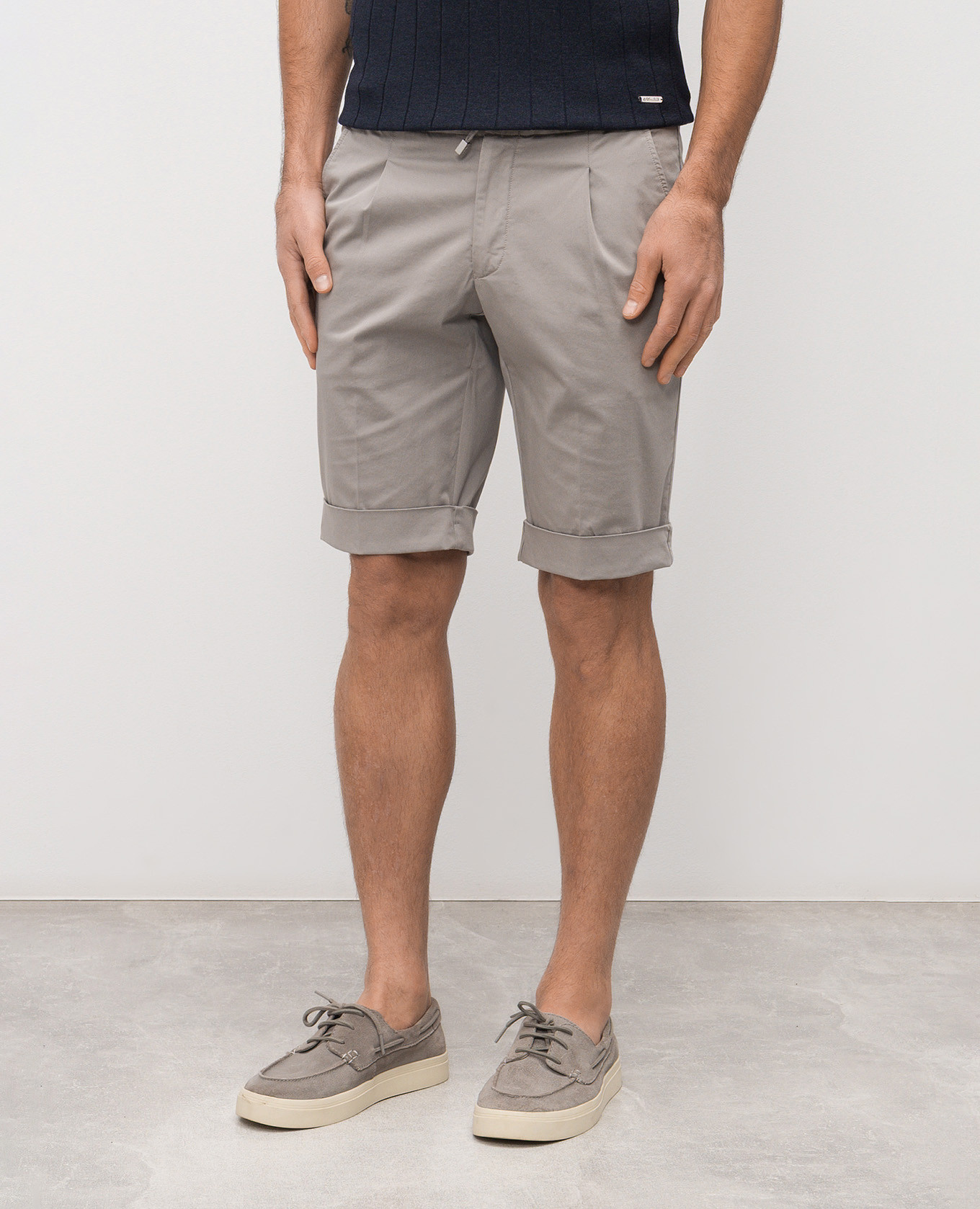 

Grey shorts with lapels Enrico Mandelli