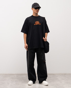 Vetements Black T-shirt with contrast print ME76TR221B