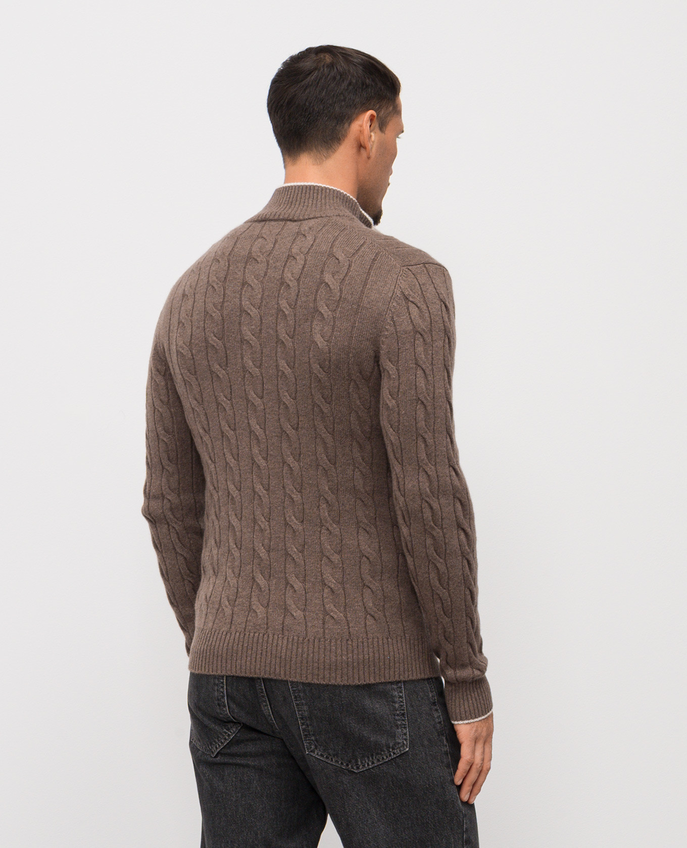 

Brown cashmere sweater with textured pattern Enrico Mandelli