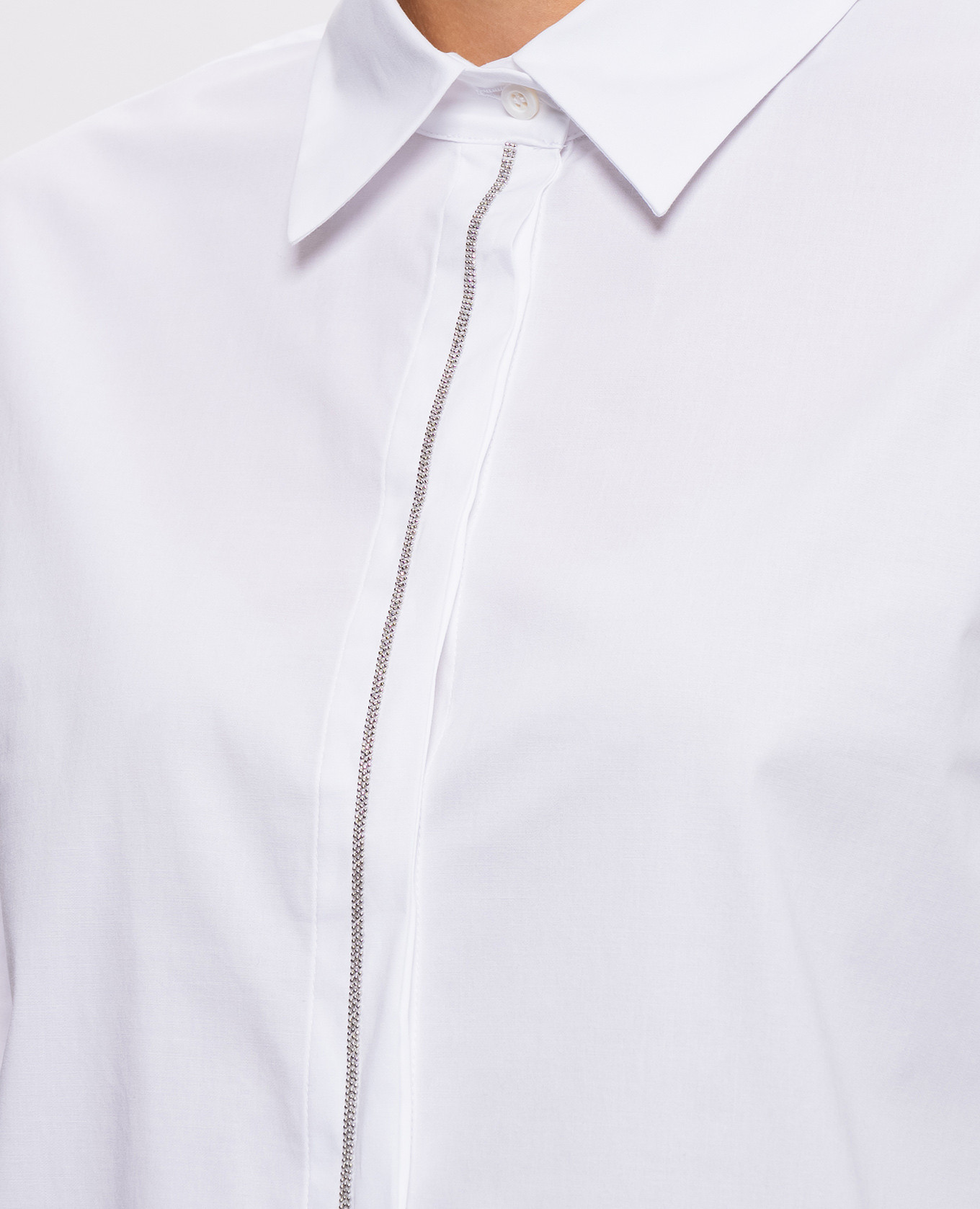 White shirt with a monil chain Peserico 5