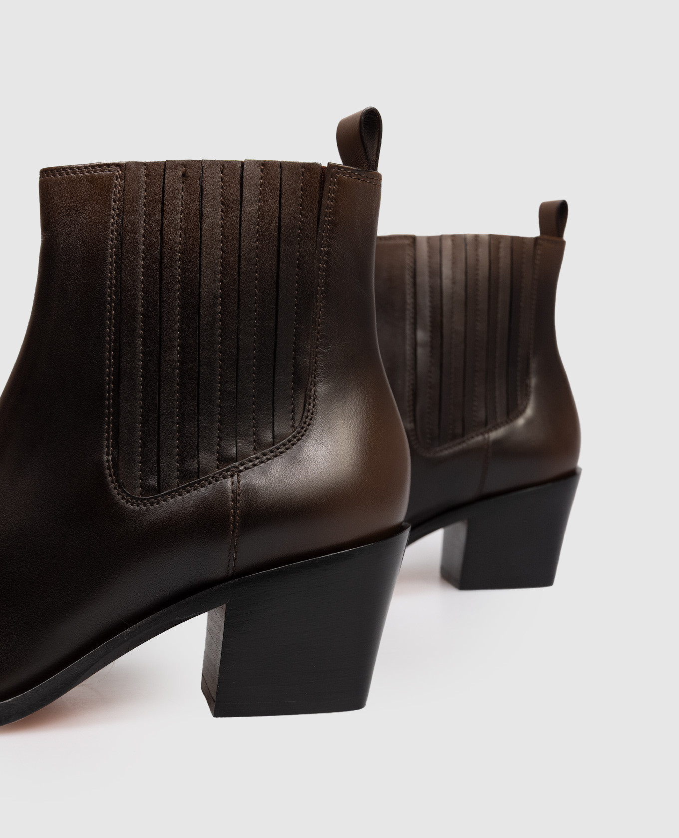 

Brown leather Cossacks Santoni