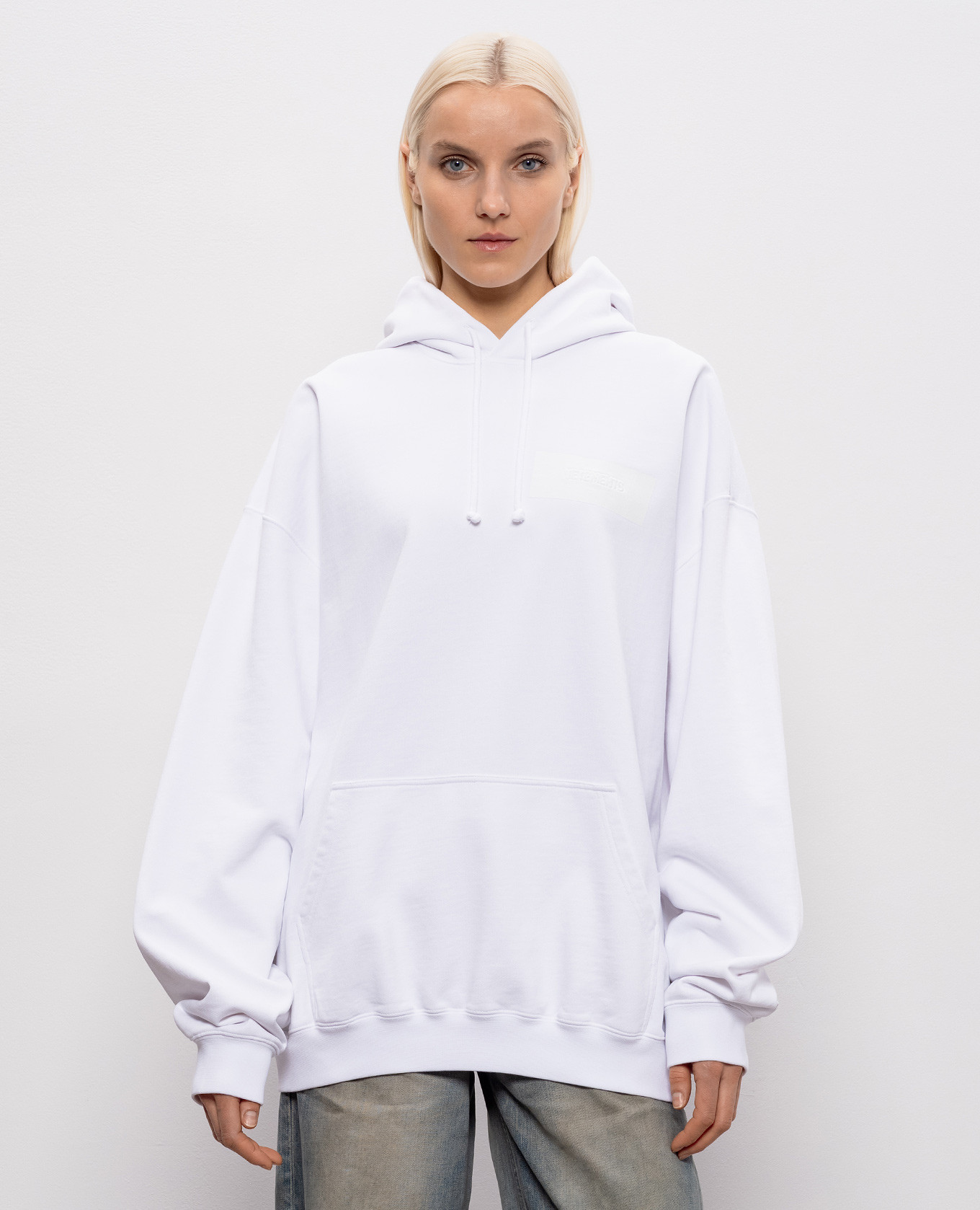 White hoodie with logo print Vetements 3