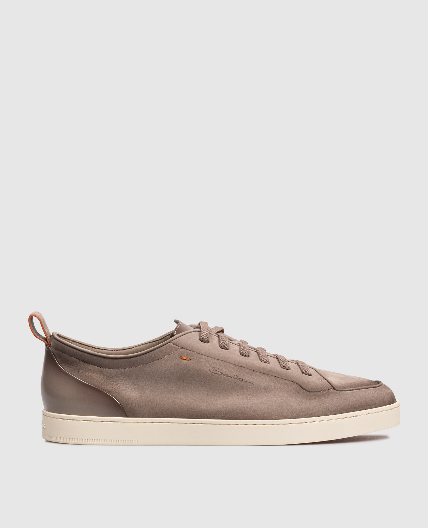 Brown nubuck sneakers with a degraded effect