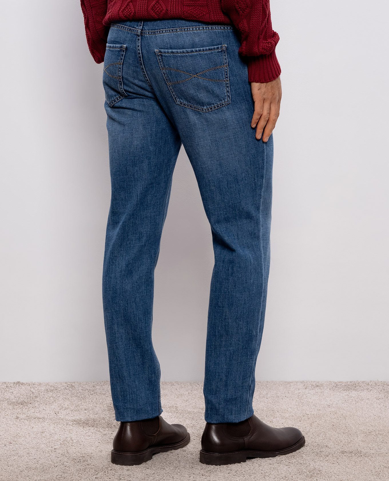 Blue jeans with embroidered emblem Brunello Cucinelli 4