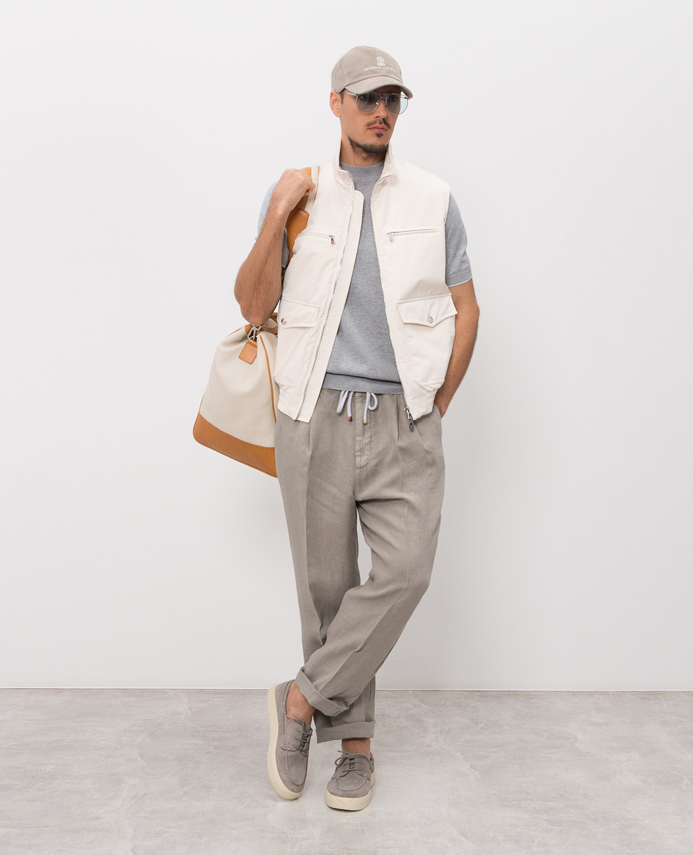 

Khaki linen pants Brunello Cucinelli