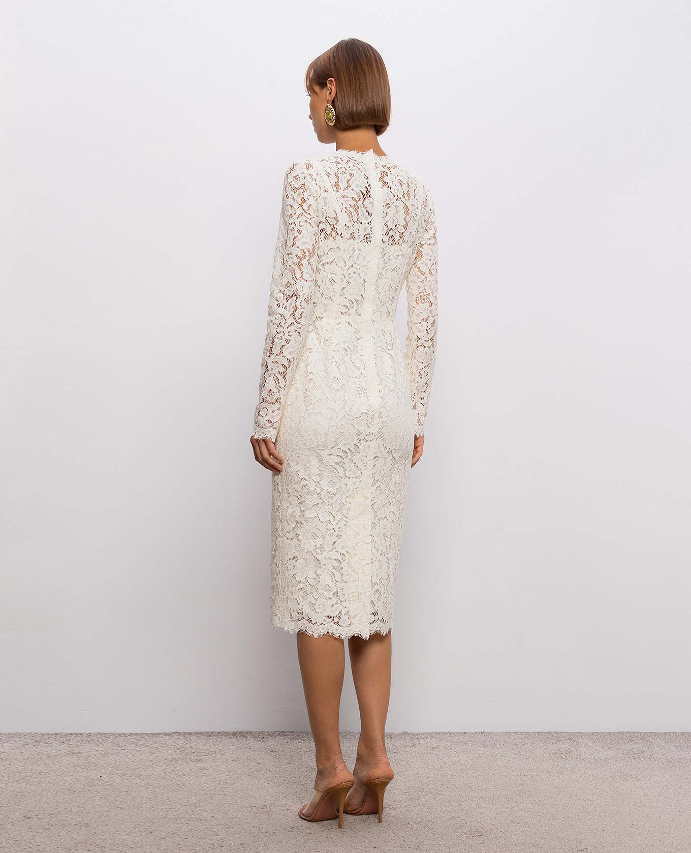 Ivory lace sheath dress Dolce&Gabbana 4