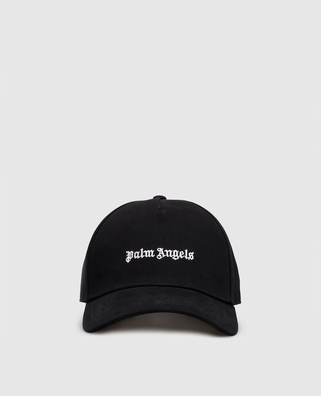 Black cap with logo embroidery