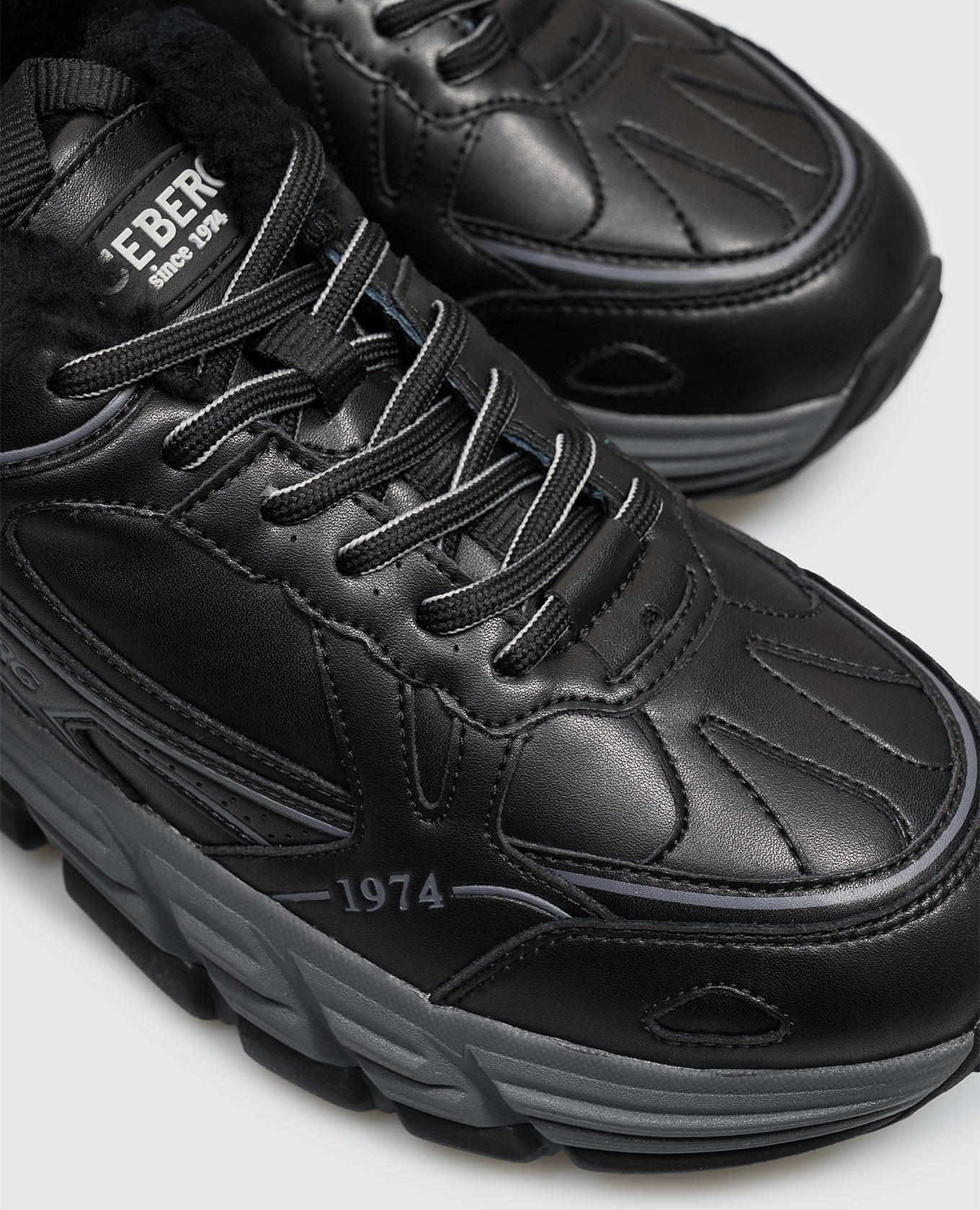 Black leather sneakers with fur trim Iceberg 5