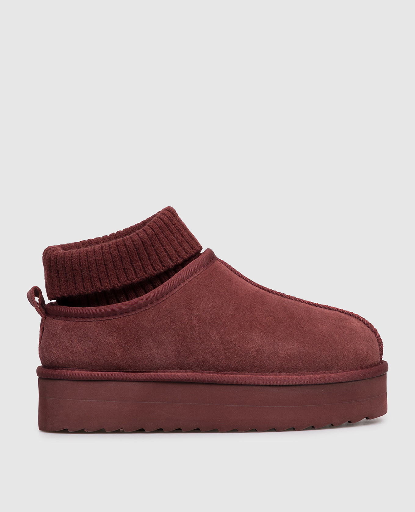 

Burgundy suede clogs with fur cuff Colors of California