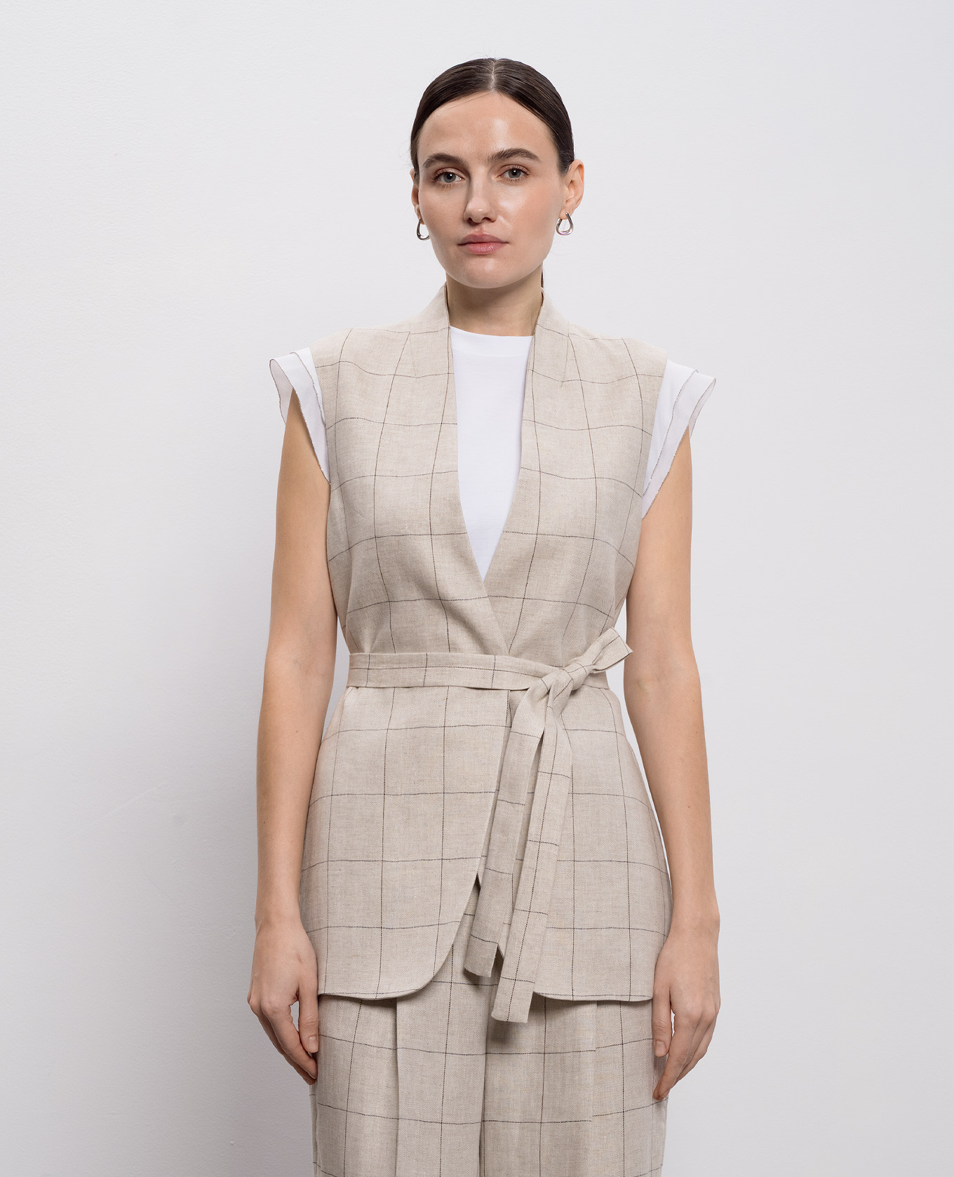 Gray linen check vest Peserico 3