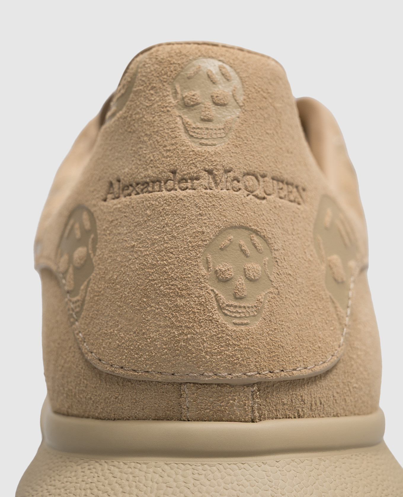 Beige suede oversized sneakers Alexander McQueen 5