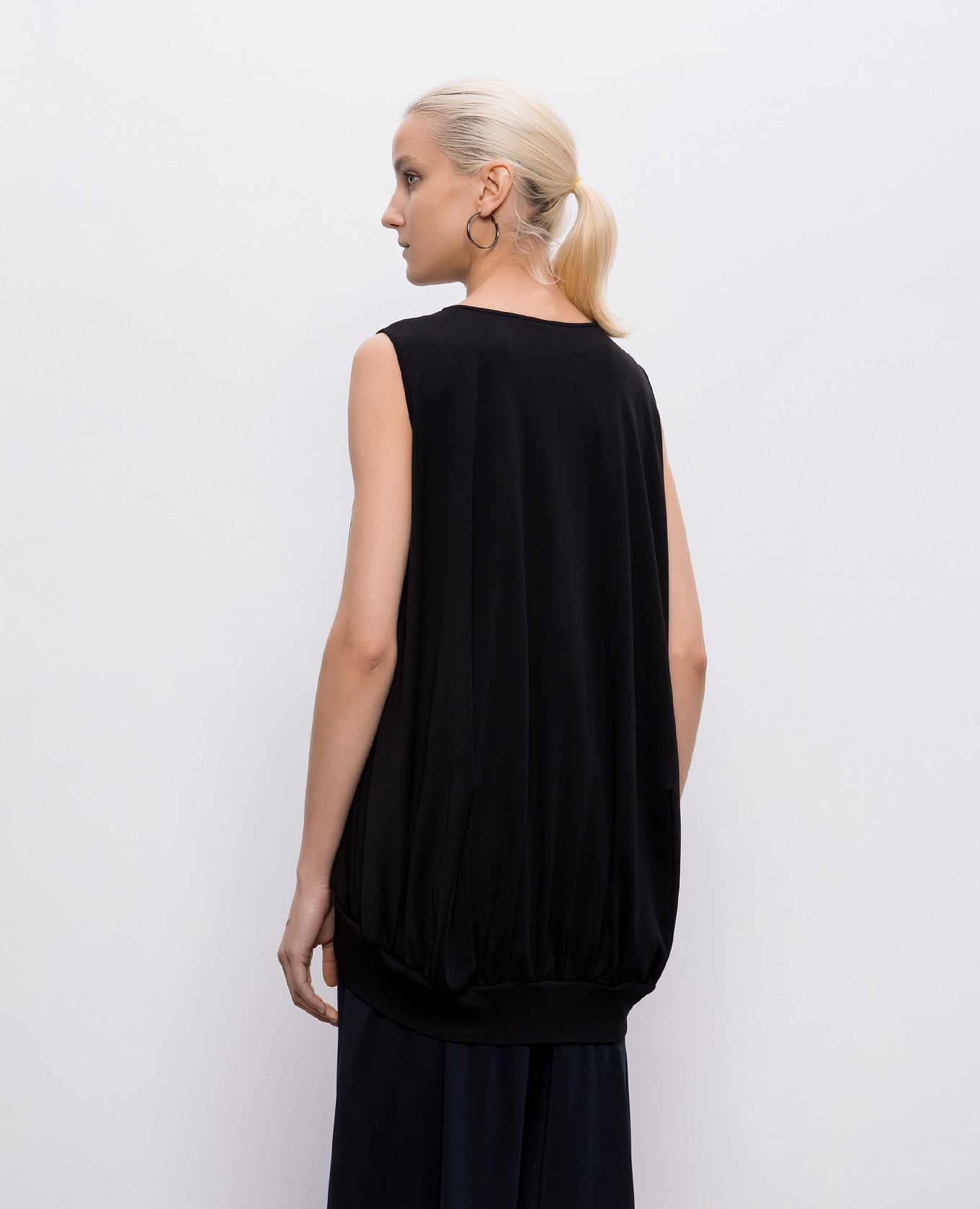 Black top with drape Intoca 4