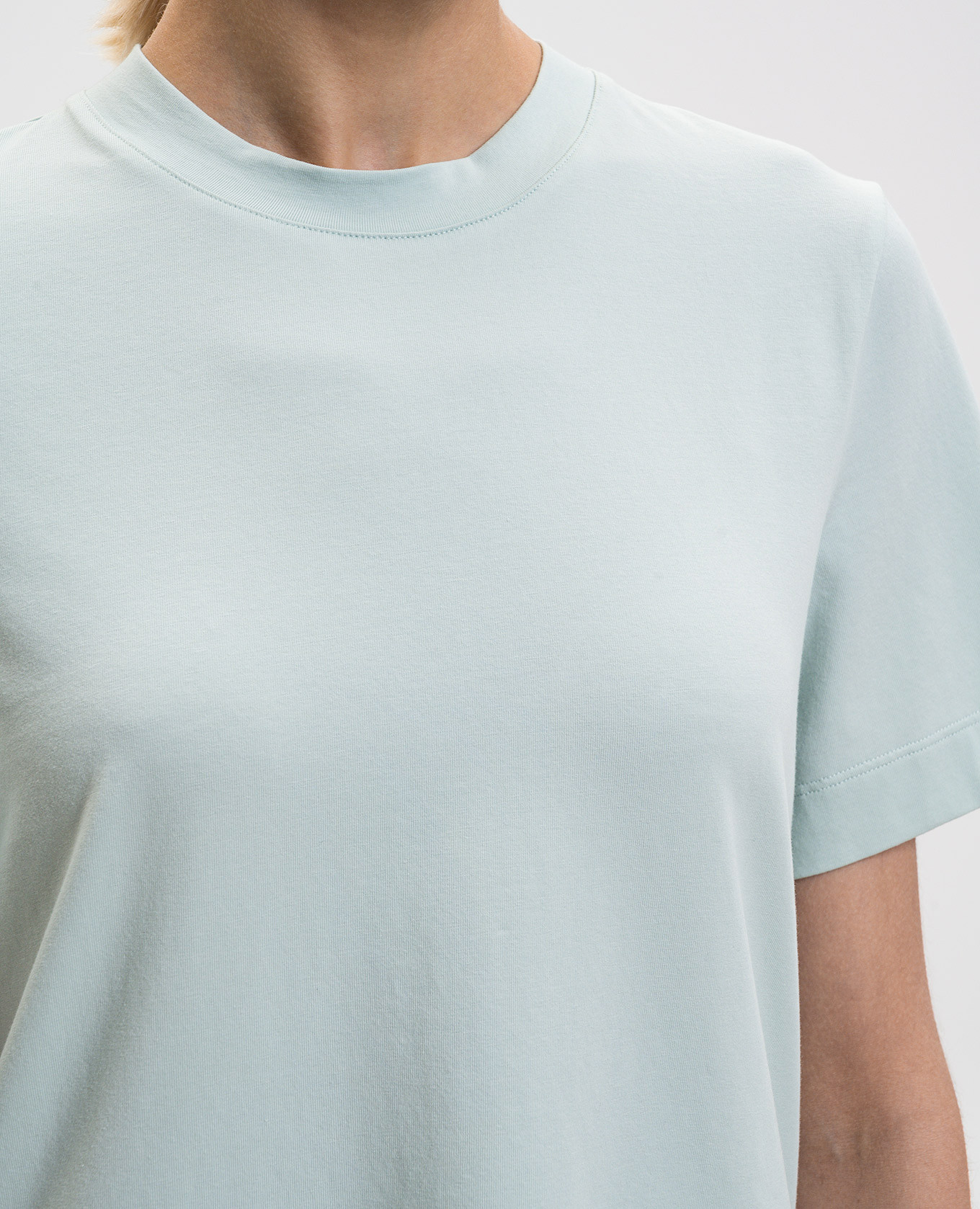 

Green T-shirt Lely-O MooRER