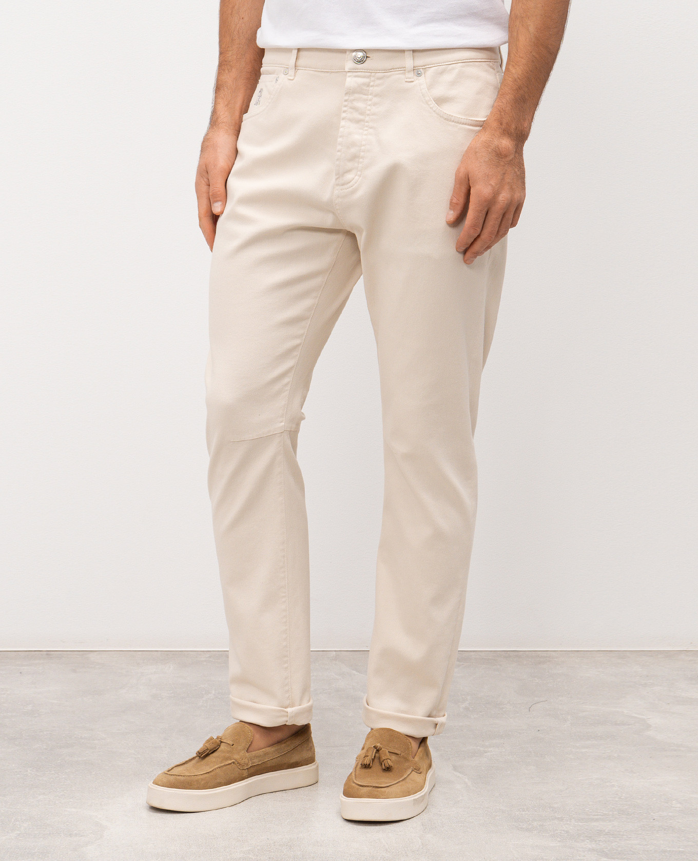 

Beige jeans with logo patch Brunello Cucinelli