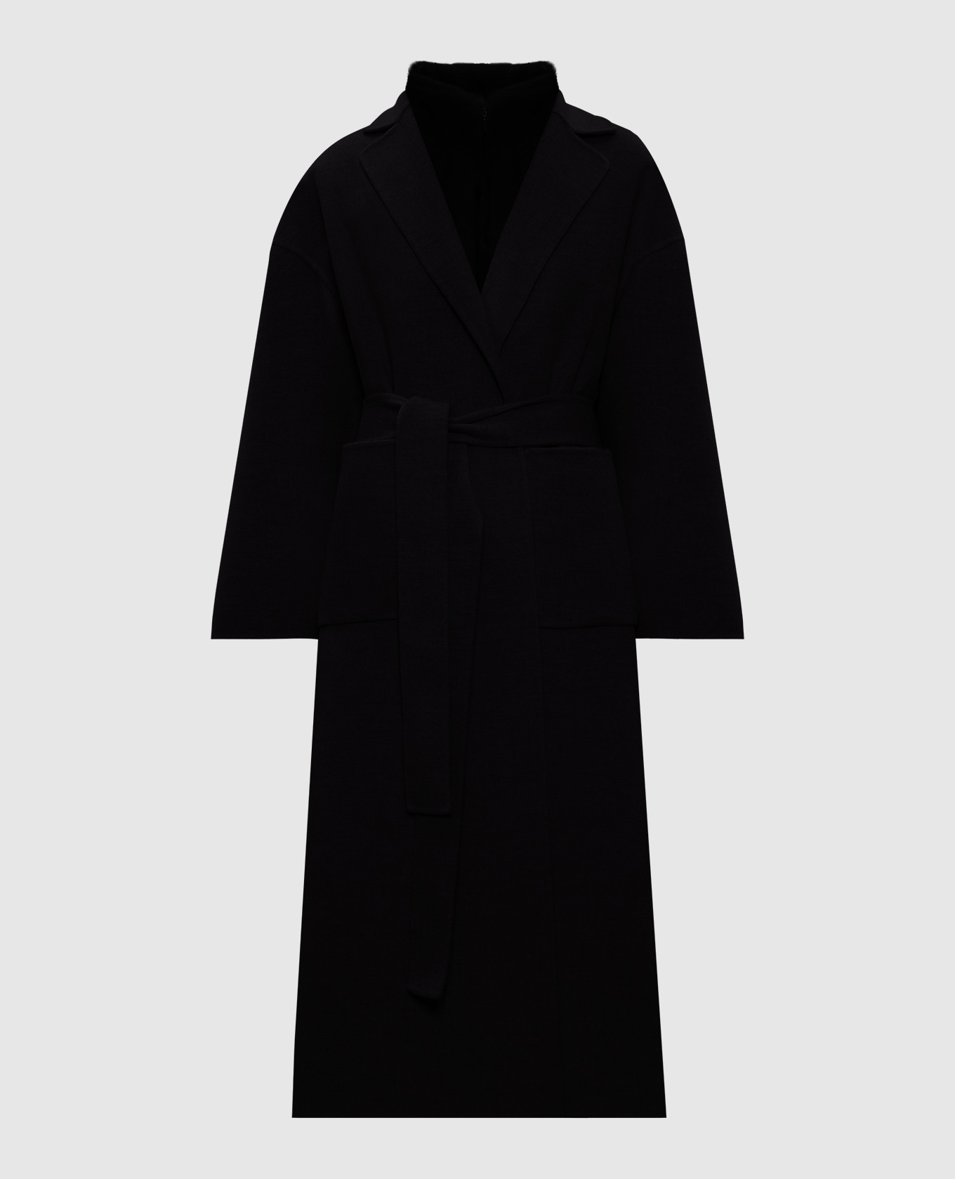 

Black wool and cashmere coat with a smell Babe Pay Pls