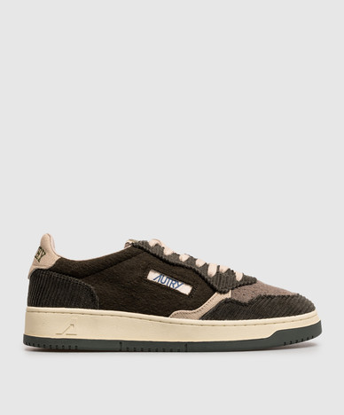 MEDALIST khaki sneakers