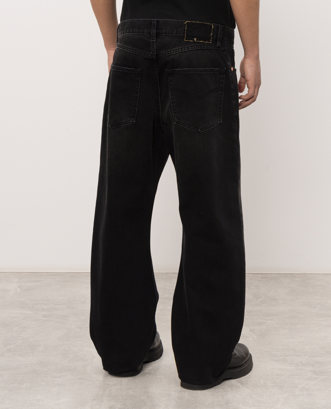 Black jeans with print Vetements 4