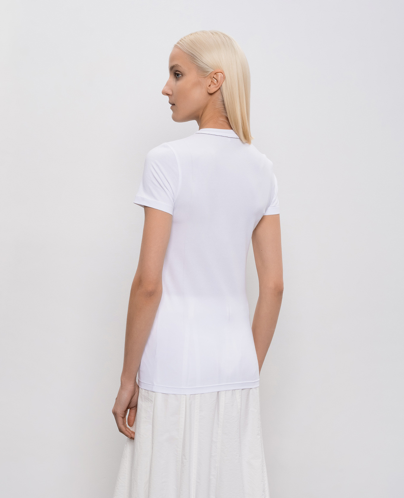 White T-shirt with a monil chain Brunello Cucinelli 4