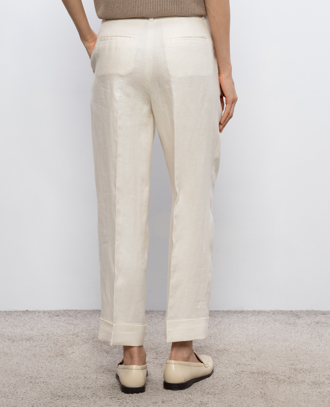 

Ivory linen pants Peserico, Beige