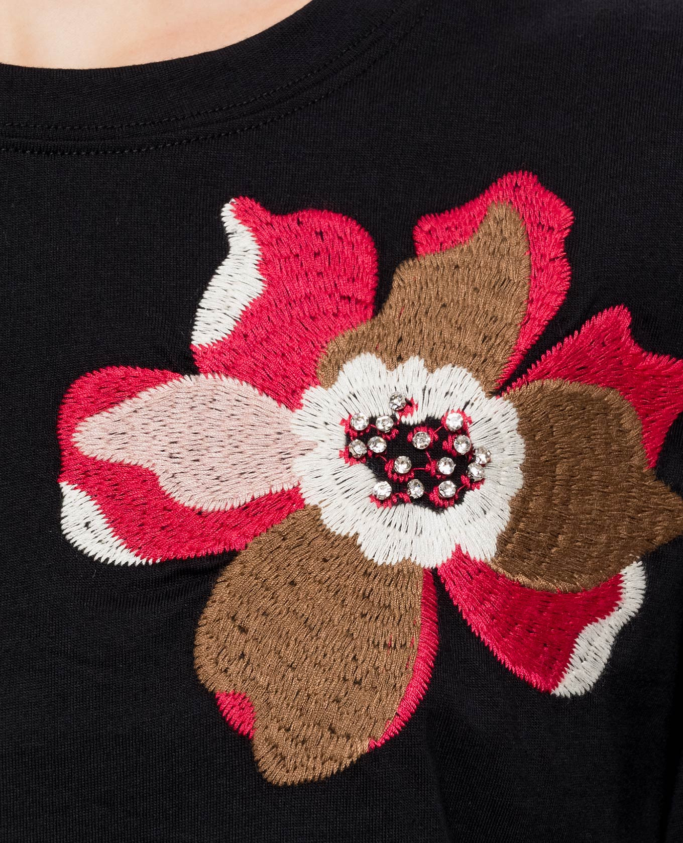 Black T-shirt with floral embroidery Twinset 5