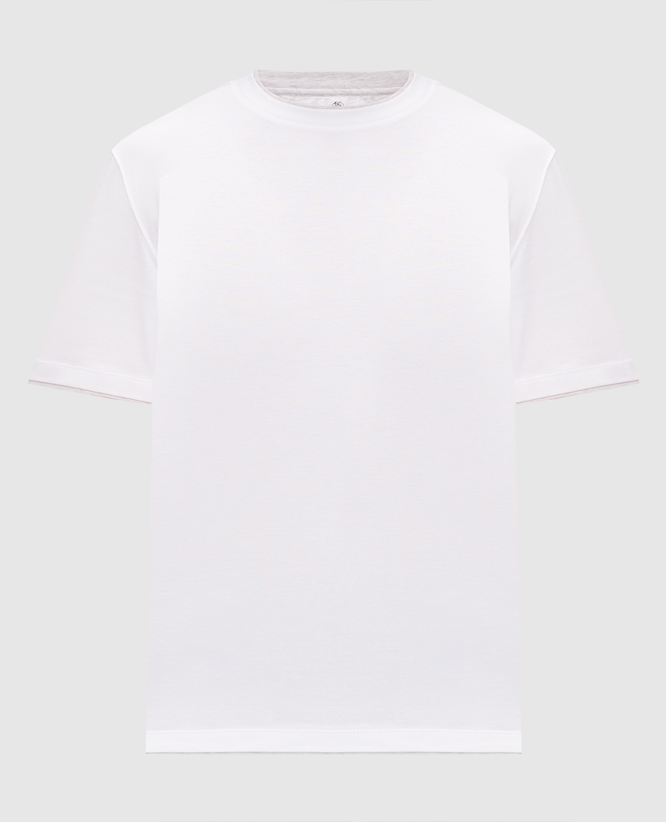 White T-shirt with layering effect