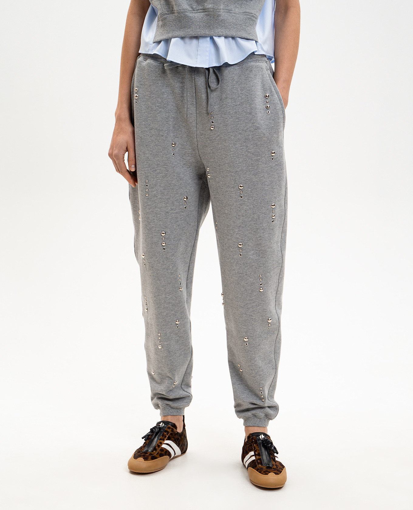 

Grey joggers with applique 3.1 Phillip Lim