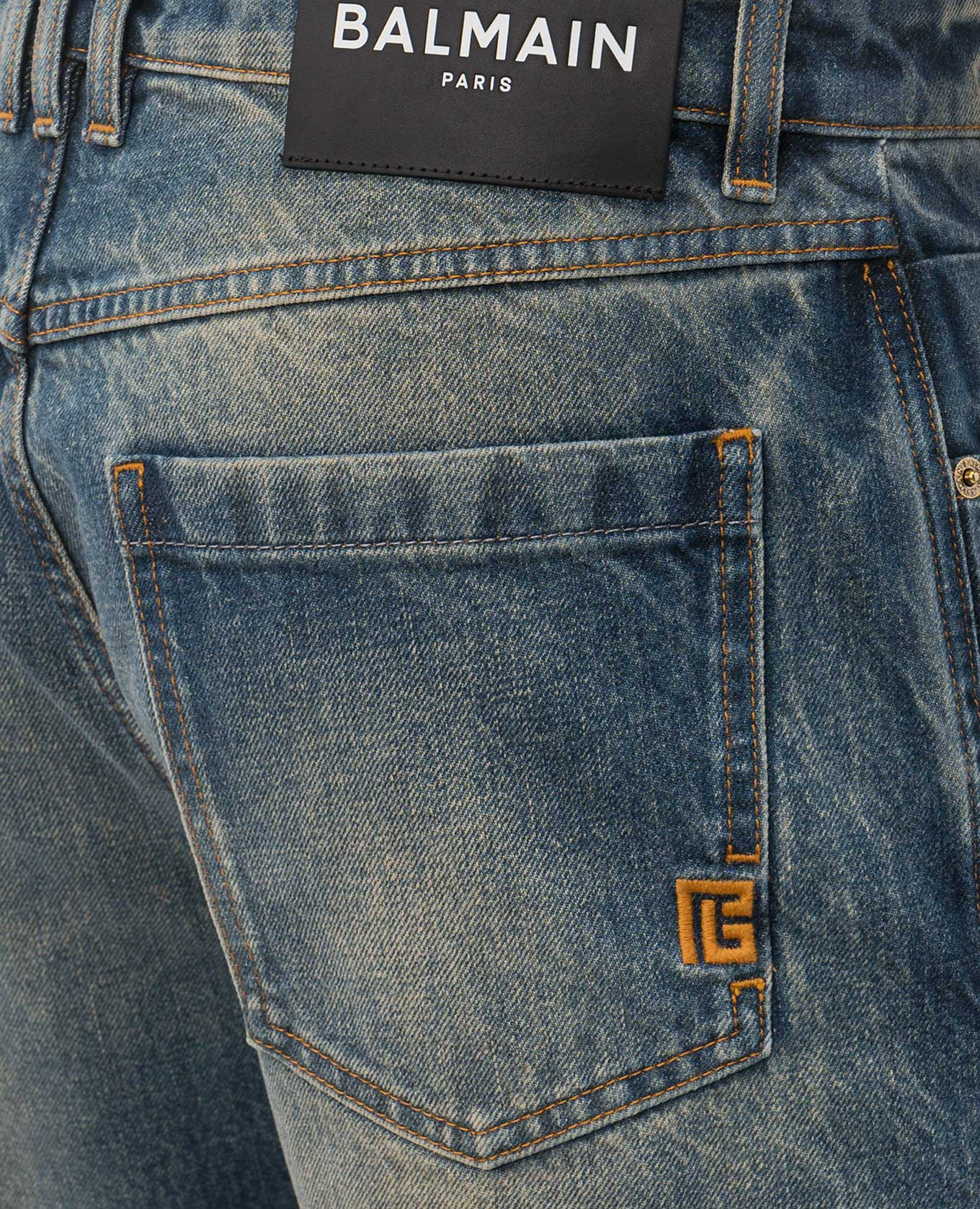 

Blue jeans with logo patch Balmain