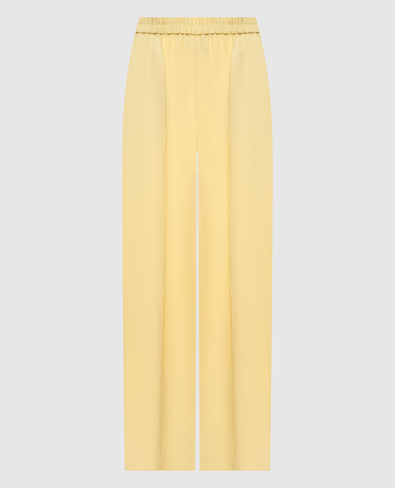 Yellow pants with a monil chain