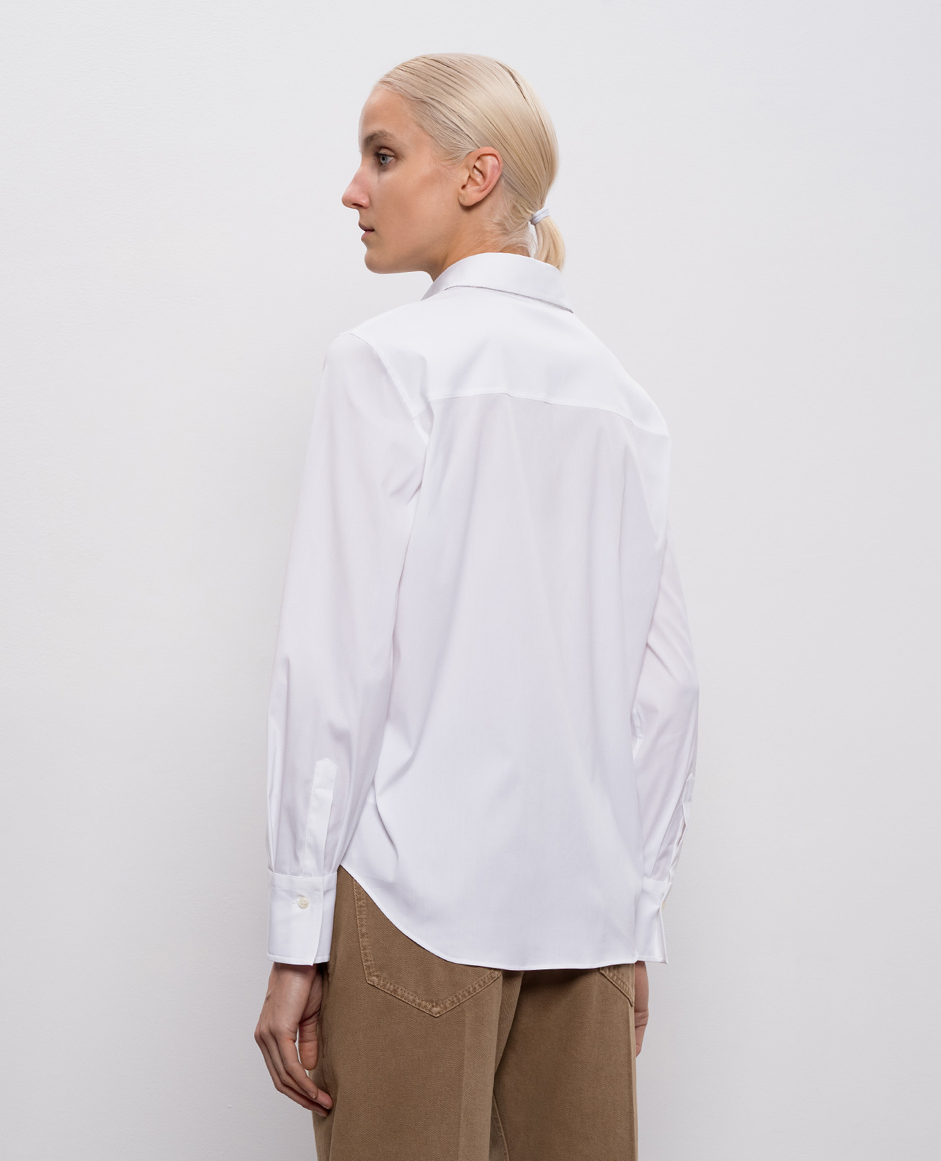 White shirt with a monil chain Brunello Cucinelli 4