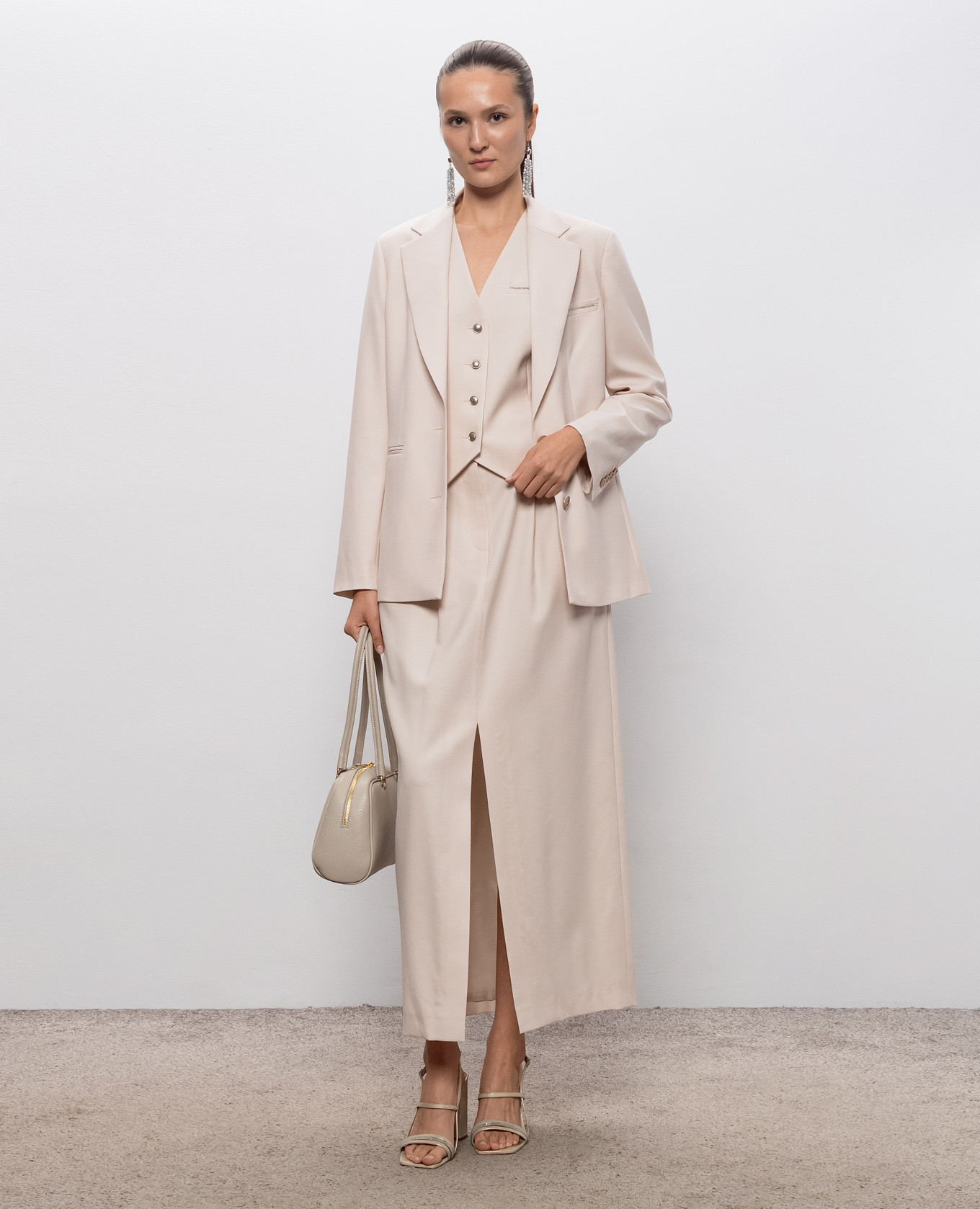 Beige wool vest Peserico 2